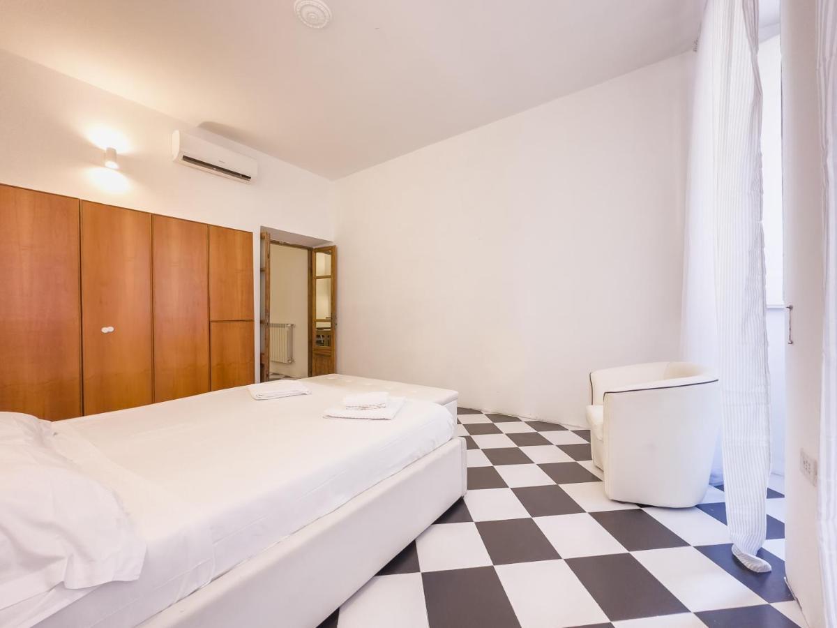 Domus Sant'Elena 2 Apartamento Roma Exterior foto