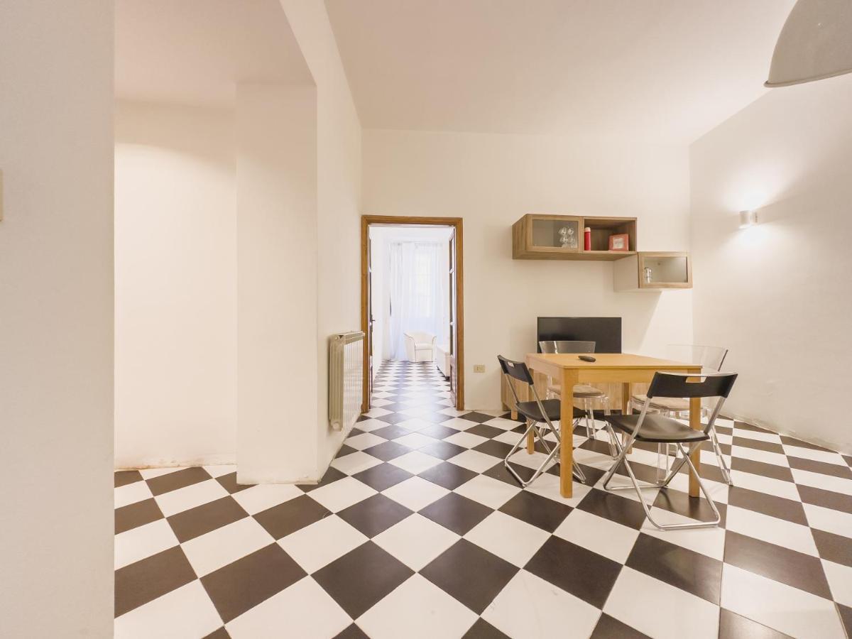 Domus Sant'Elena 2 Apartamento Roma Exterior foto